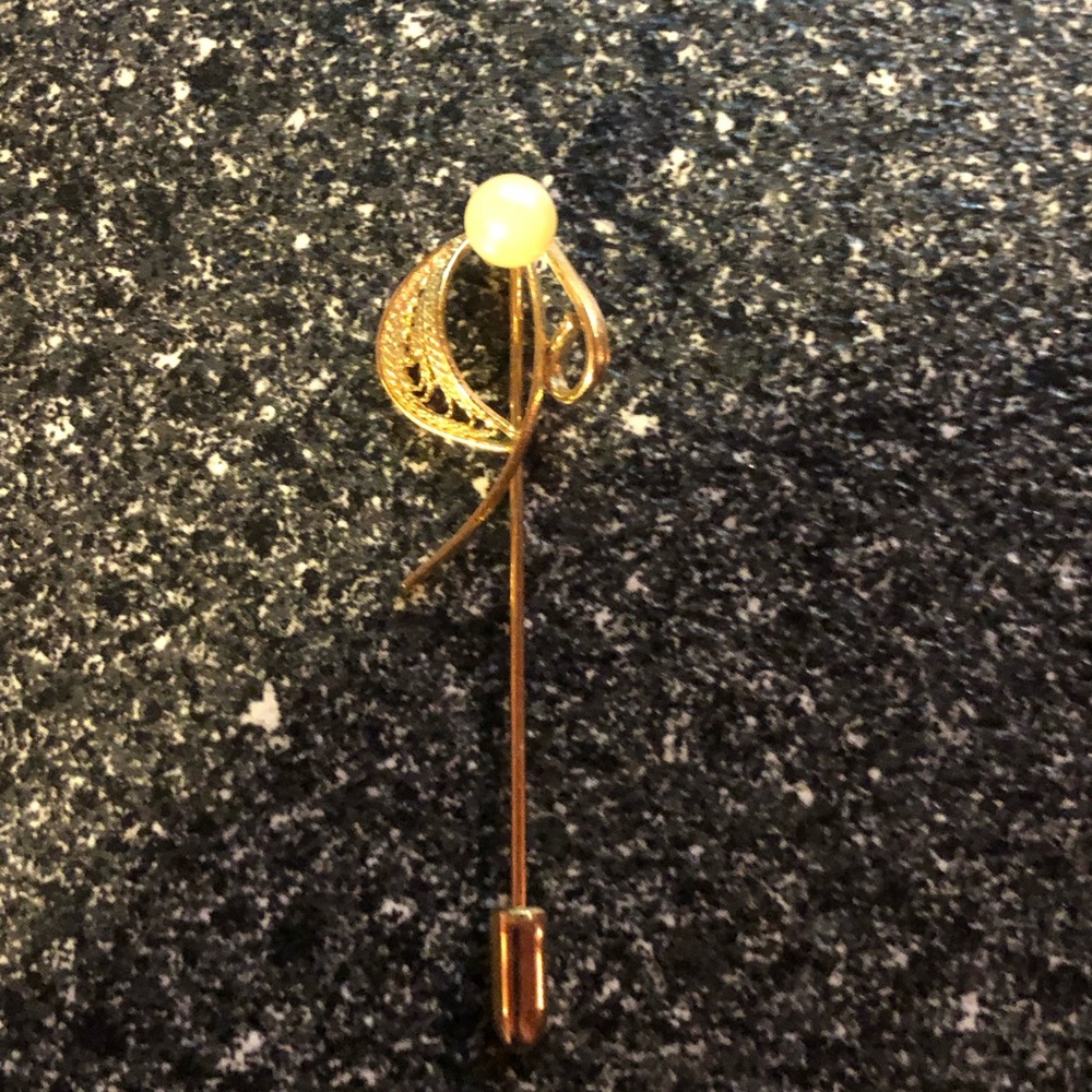 Vintage Stick Lapel Pin Golden With Pearl